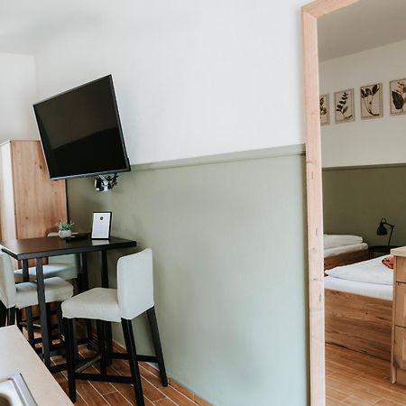 Ako Doma Hotell Poltar Eksteriør bilde