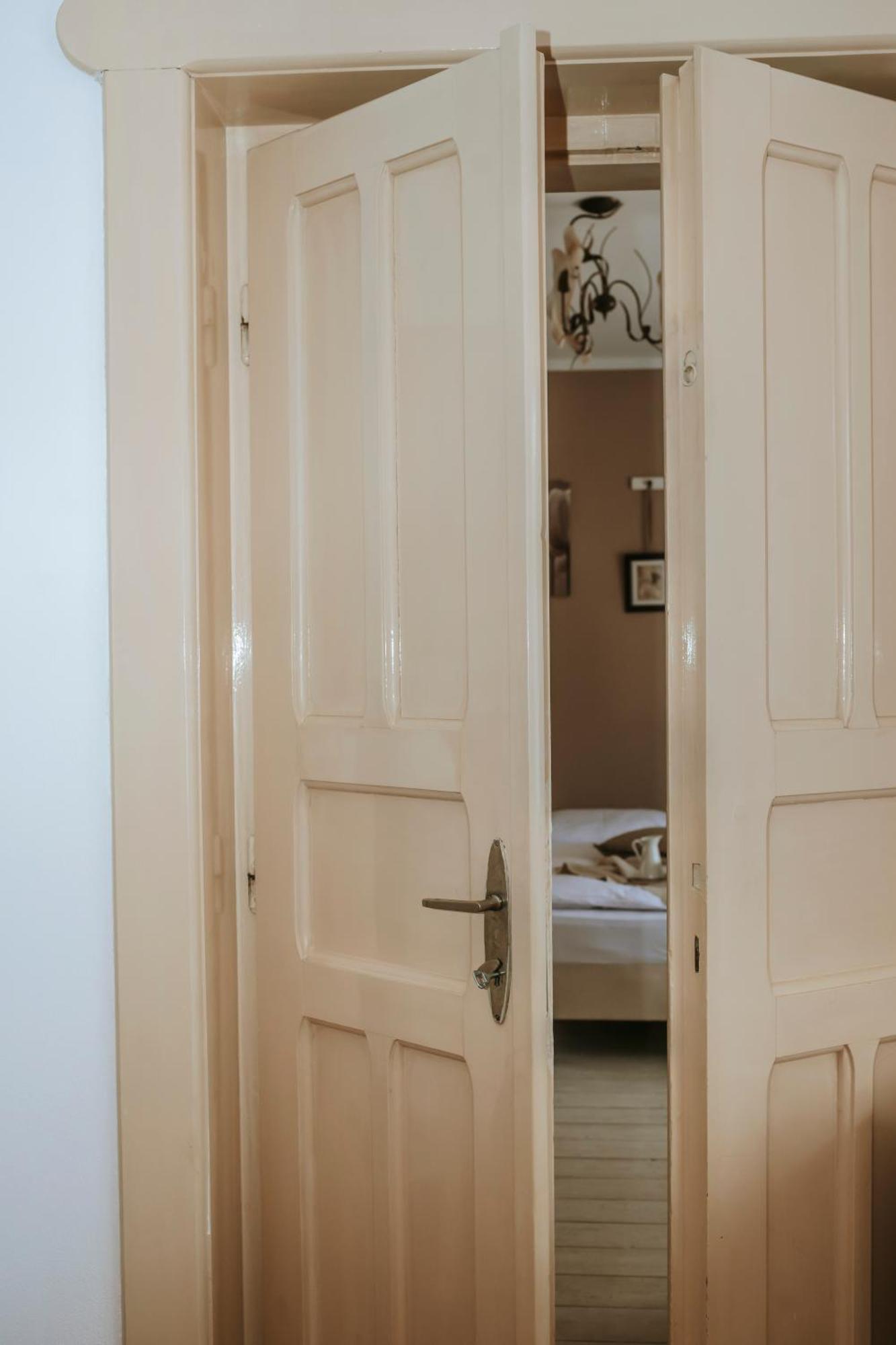 Ako Doma Hotell Poltar Eksteriør bilde